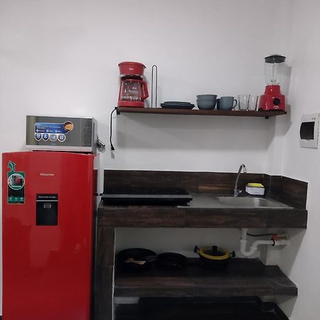 Estudio Zona Centro Cerca De La Terminal Ado Cancun Bagian luar foto